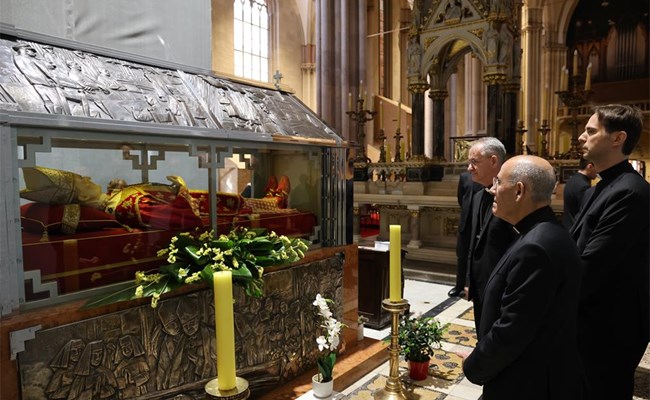 Kardinal José Tolentino de Mendonça posjetio Nadbiskupsko bogoslovno sjemenište i Zagrebačku katedralu